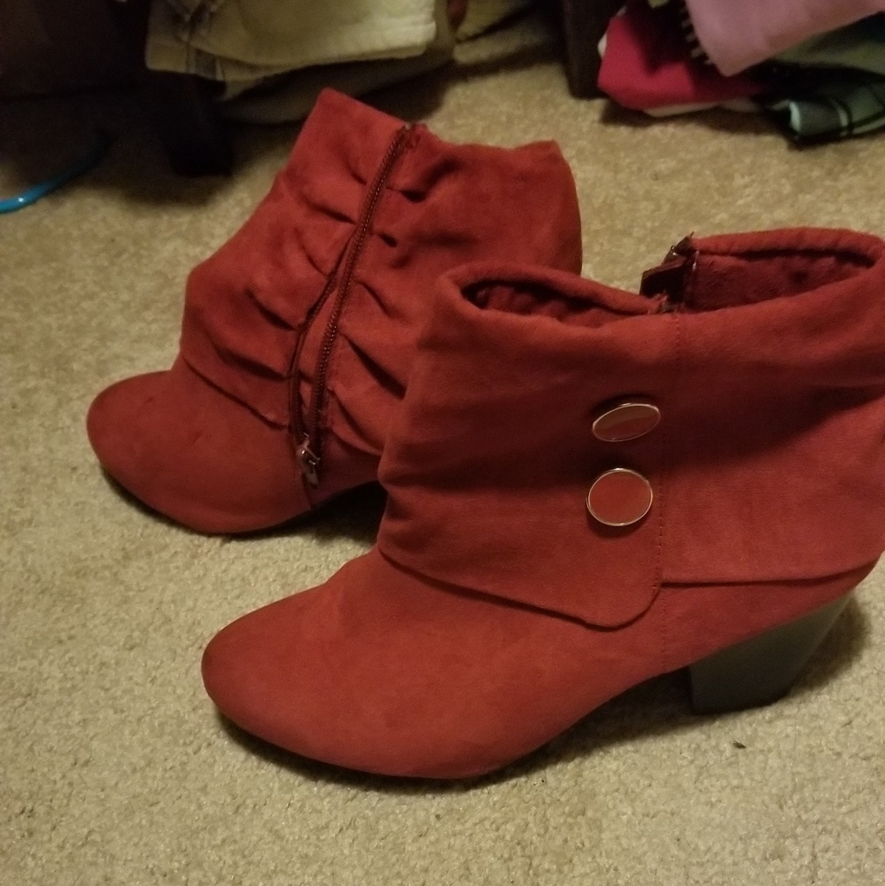 Womens red ankle boots with 1/2' block heel